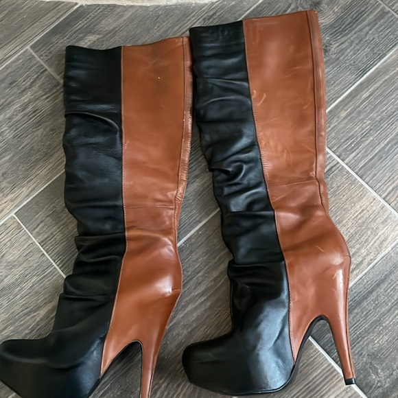 Donald J Pliner DMSX Jaylan two toned heel boots - Picture 4 of 9